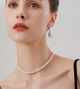 Broken Silver Pearl Collar Chain