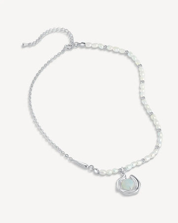 oluv Moonstone Pearl Necklace